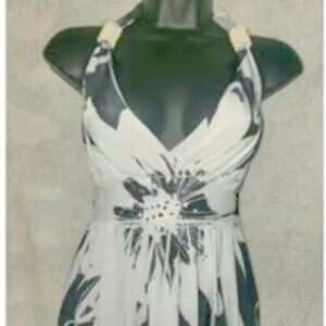 Buba Moda stylish sleeveless/backless dress in size XL